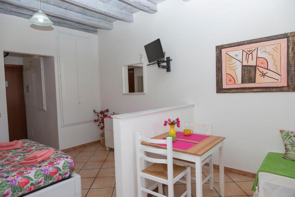 La Piazzetta Appartement Cefalù Buitenkant foto